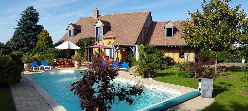Chambres D'Hotes La Breachere Yvre-l'Eveque Exterior photo