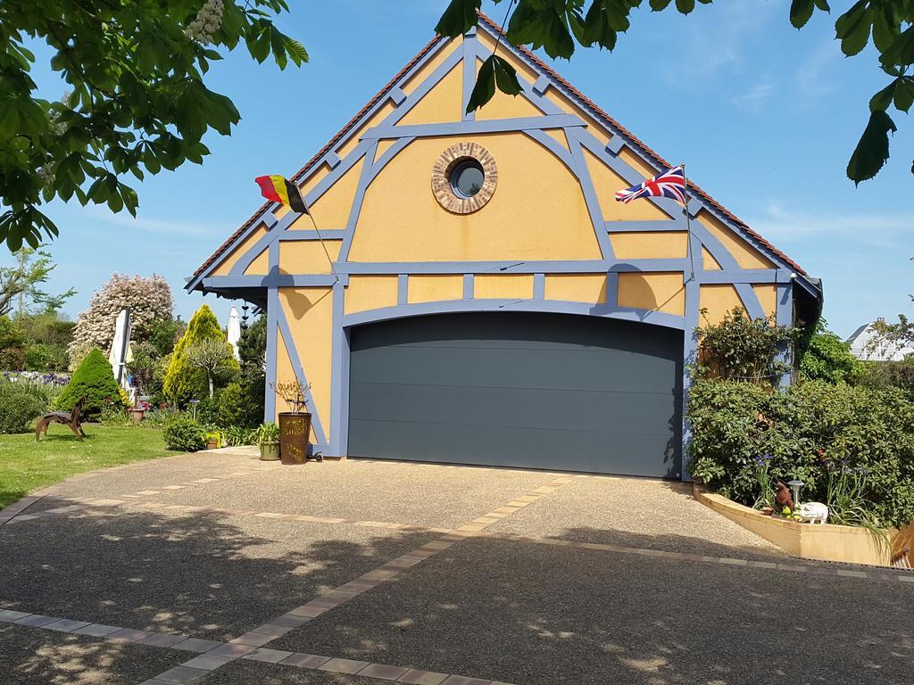 Chambres D'Hotes La Breachere Yvre-l'Eveque Exterior photo